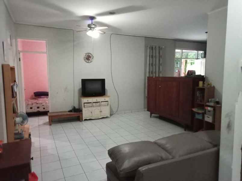 disewakan rumah komplek sarimas arcamanik