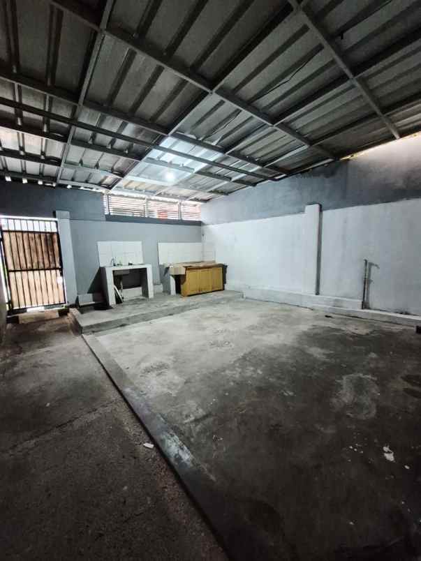 disewakan rumah komplek sariwangi