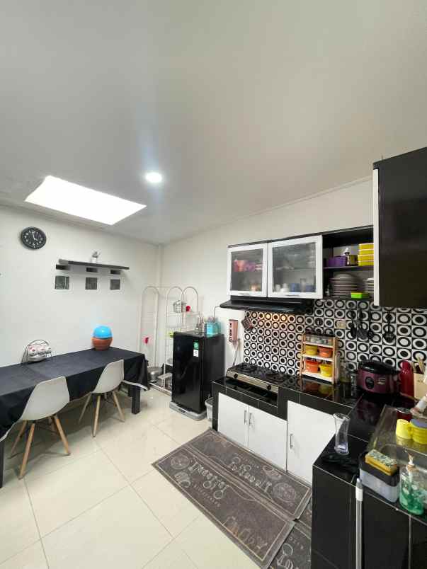 disewakan rumah sariwangi regency