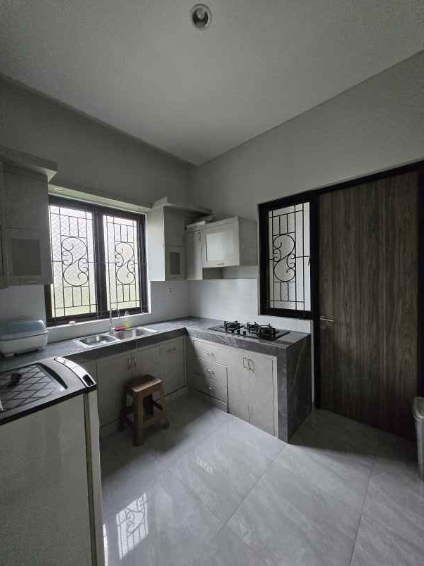 disewakan rumah siap huni