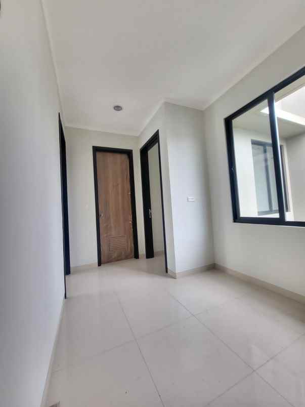 disewakan rumah suvarna sutera pasar kemis