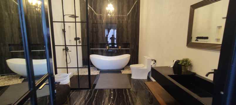 disewakan villa jalan cisarua km 81 taman