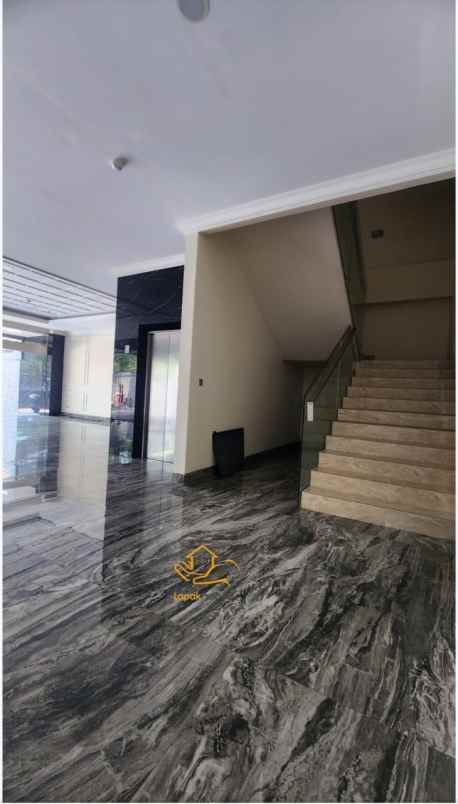 gedung baru 5 lantai setiabudi jakarta selatan