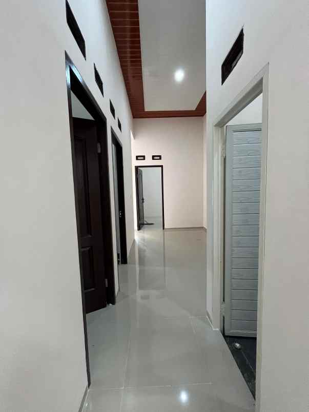 hunian 5 x 18 300 jutaan