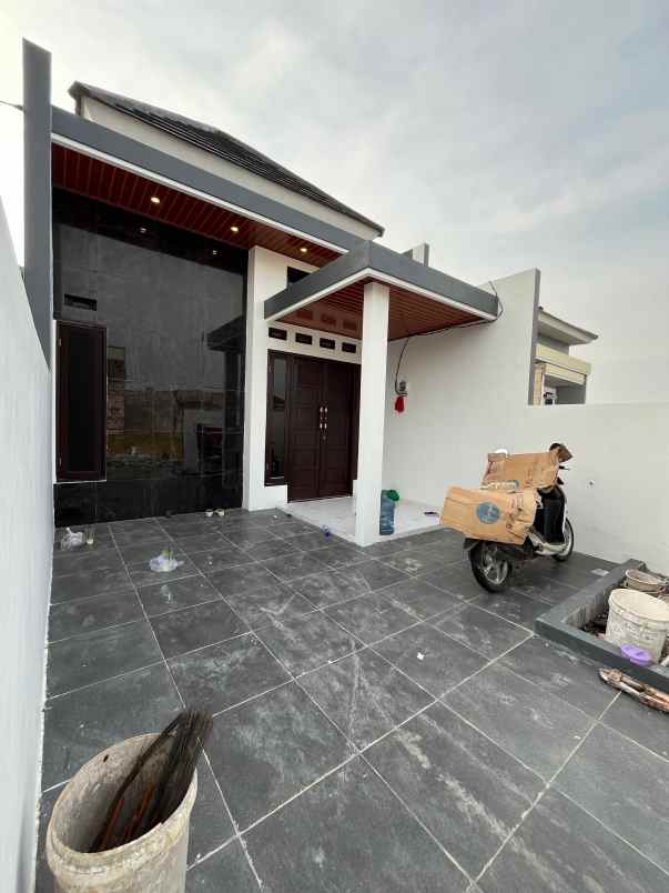 hunian 5 x 18 300 jutaan