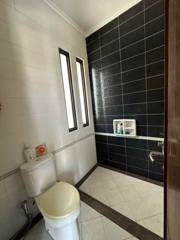 hunian megah di cluster harapan indah bekasi c0078