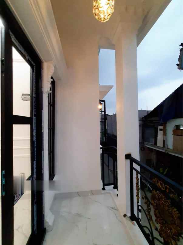 jual rugi rumah cluster mewah di tanah baru beji depok