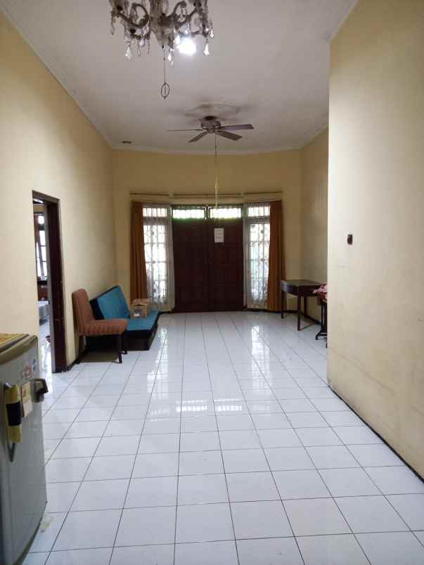 jual rumah di surabaya ketintang madya
