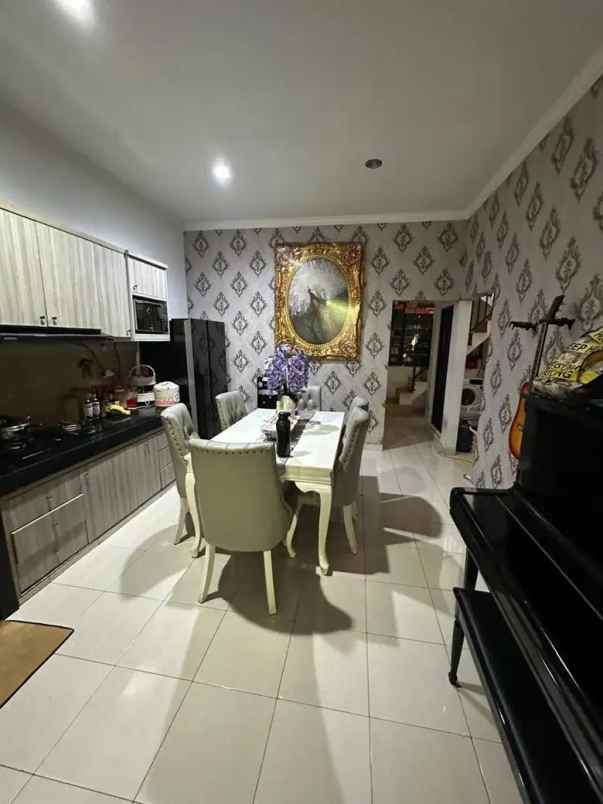 jual rumah hunian di villa melati mas