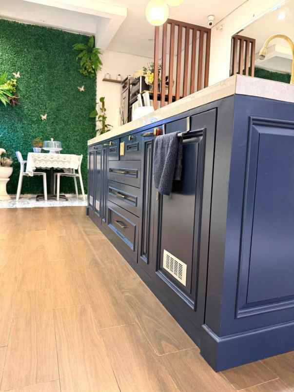 jual rumah komplek cantik di taman palem lestari