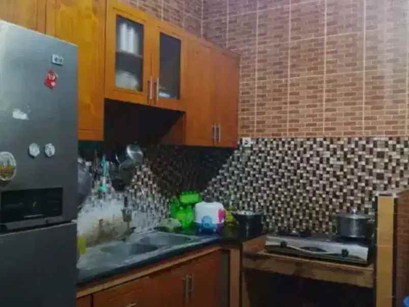 keren rumah 2 lantai siap huni di bintara loka