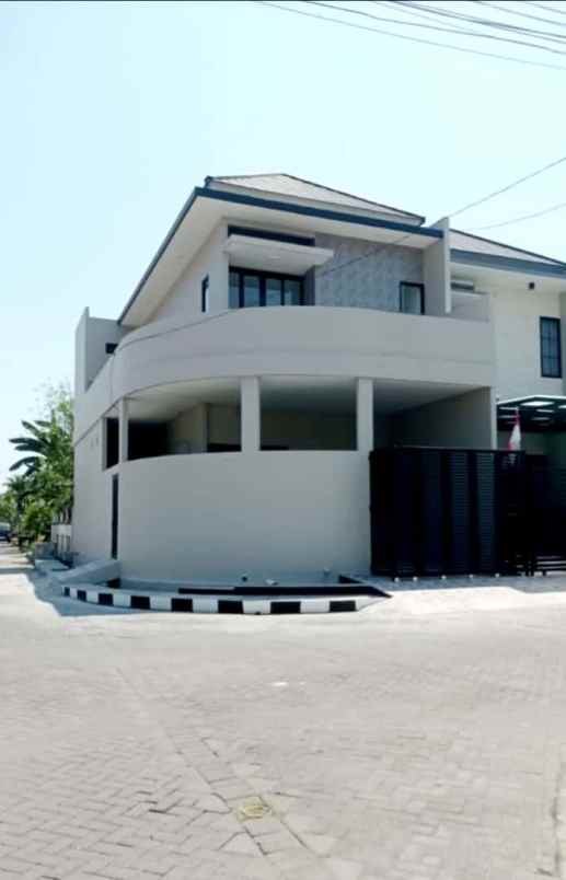 mulyosari lebar 8 row jalan 3 mobil lebih hook