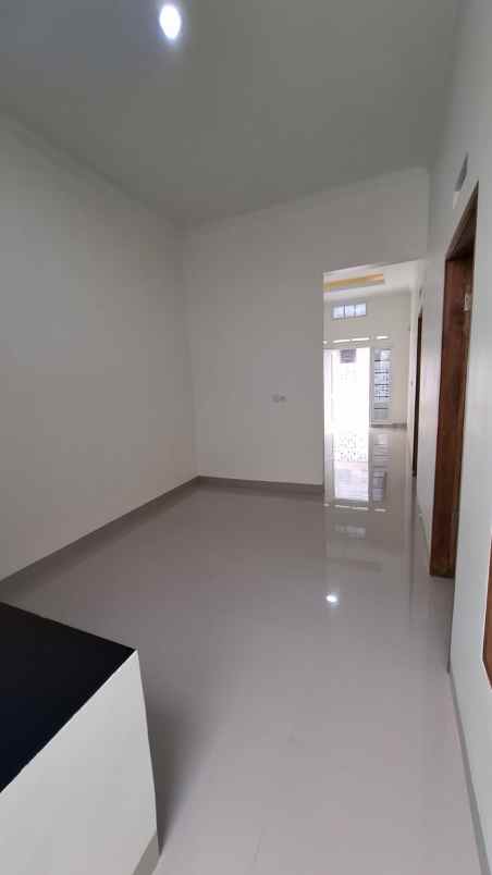 murah dijual cepat rumah baru dekat cipageran