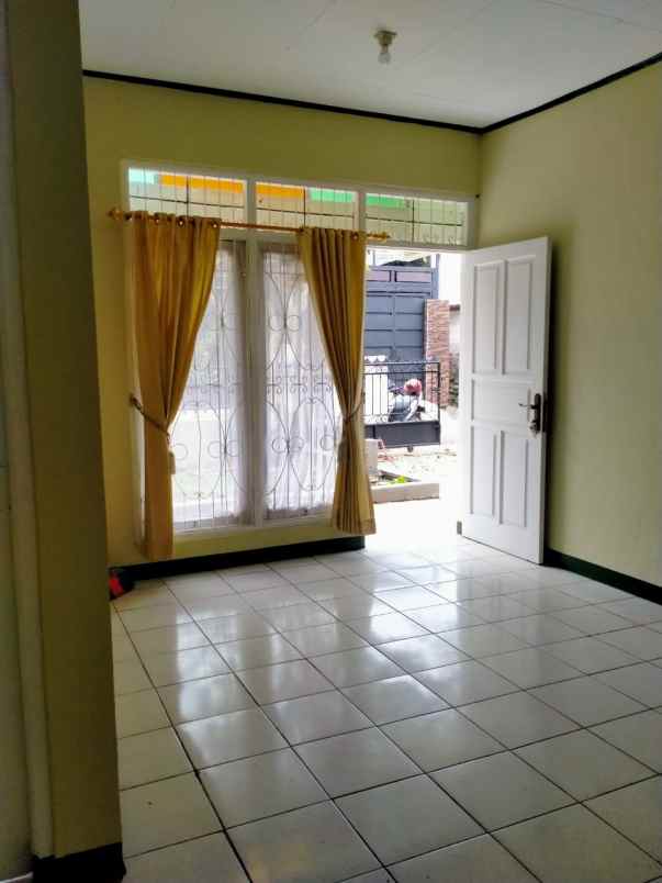 murah dijual cepat rumah siap huni di cipageran