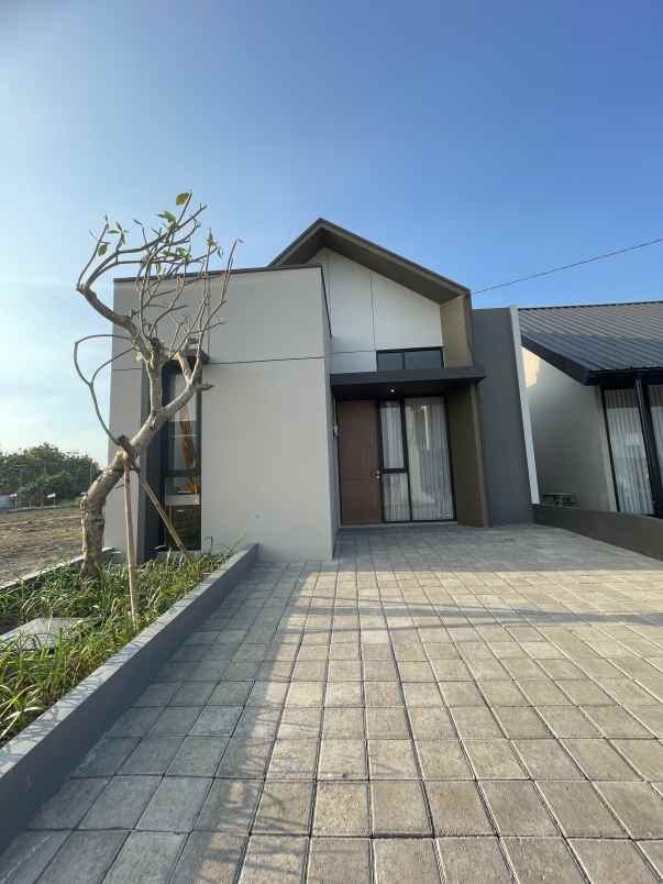 new project dian istana sidoarjo start 600 juta