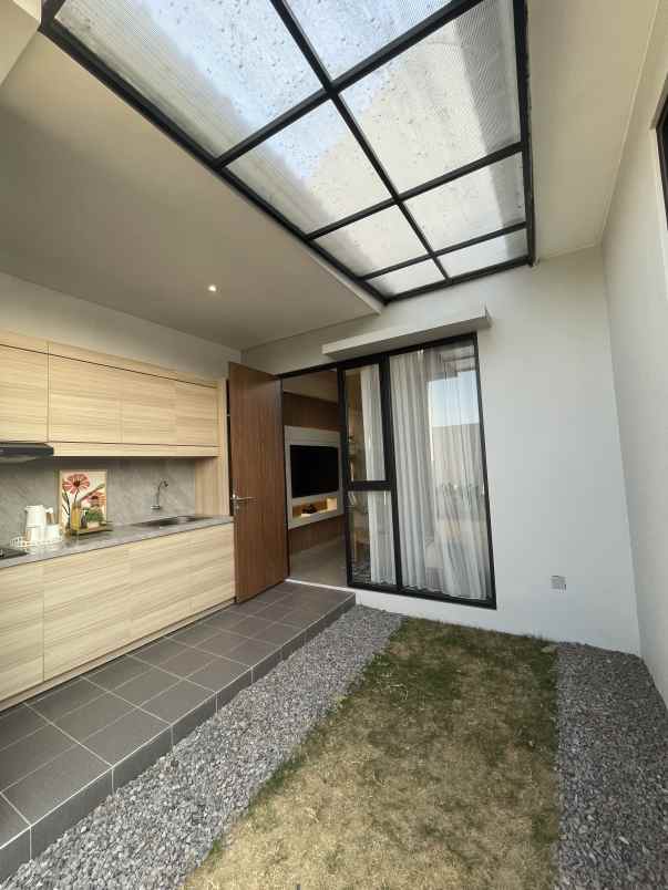 new project dian istana sidoarjo start 600 juta