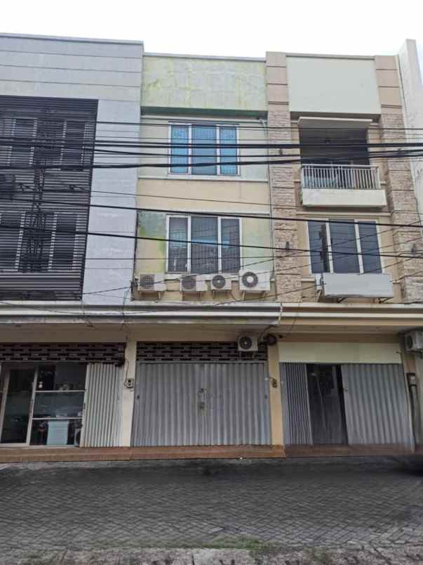 ruko 3 lantai raya manyar tirtoyoso free 5 unit ac