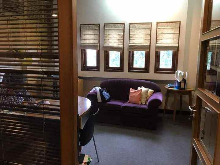 ruko gudang kantor radio dalam