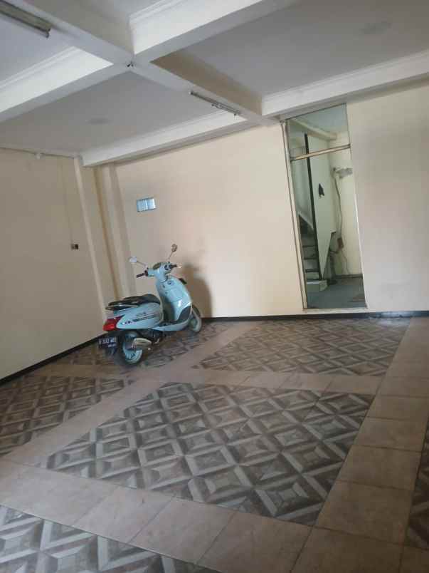 ruko pondok cabe pamulang dekat tiptop ciputat