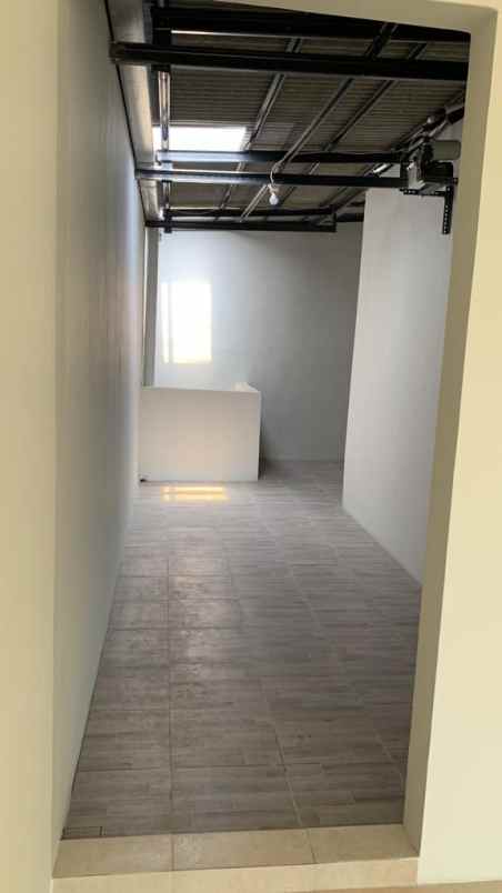 ruko pucang anom 5 x 17 full renov 3 lantai