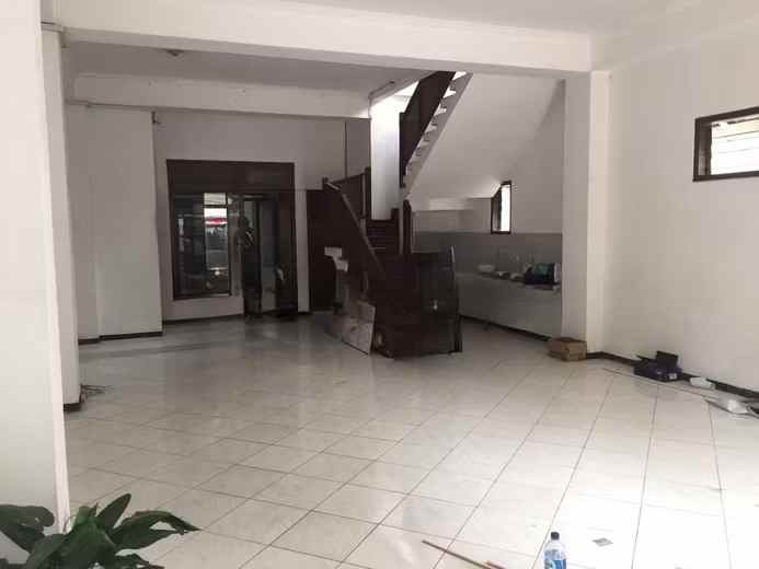 ruko raya klampis 4 lantai kondisi bagus siap pakai