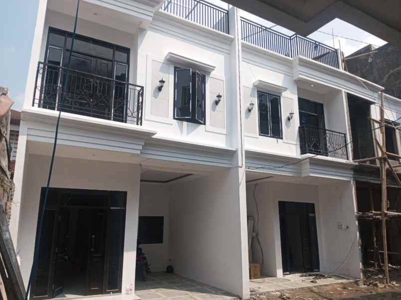 rumah 2 5 lantai termurah di kahfi 1 jagakarsa