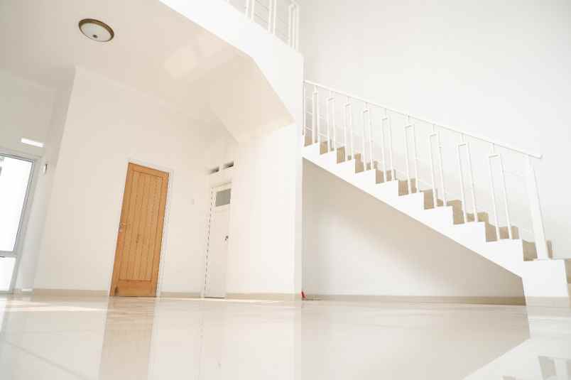 rumah 2 lantai di timur jakarta cibubur