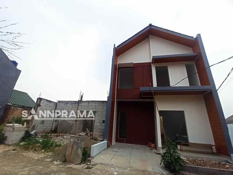 rumah 2 lantai murah dekat stasiun depok
