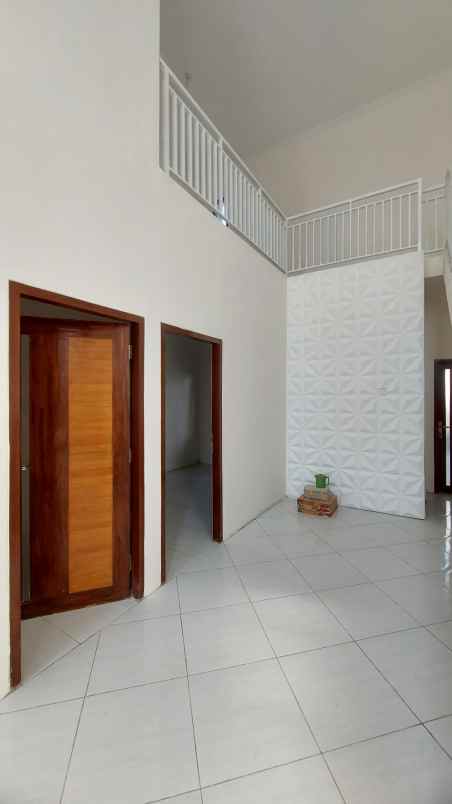 rumah 2 lantai murah di pedurungan semarang