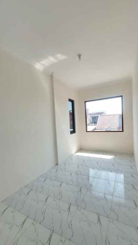 rumah 2 lantai murah di pedurungan semarang