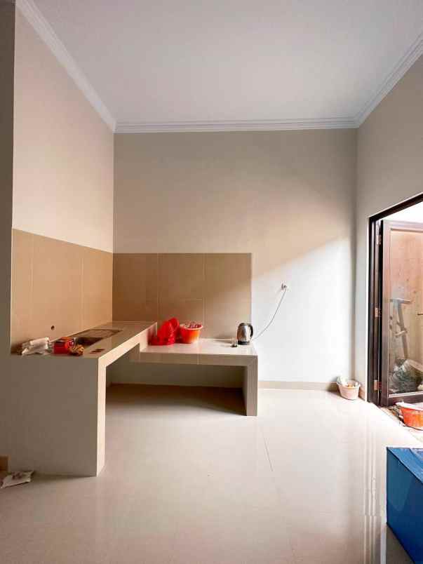 rumah 3 kamar tidur pasar rebo pekayon jakarta timur