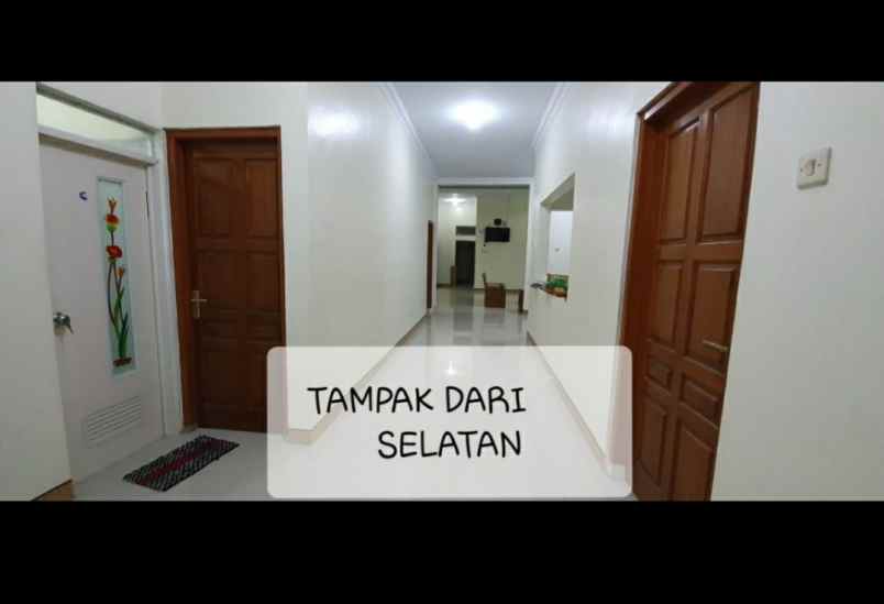 rumah alan menayu lor nmr 111