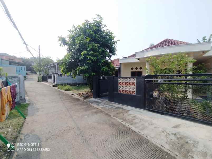 rumah asri dan bagus lt 200 m2 dekat grand depok city