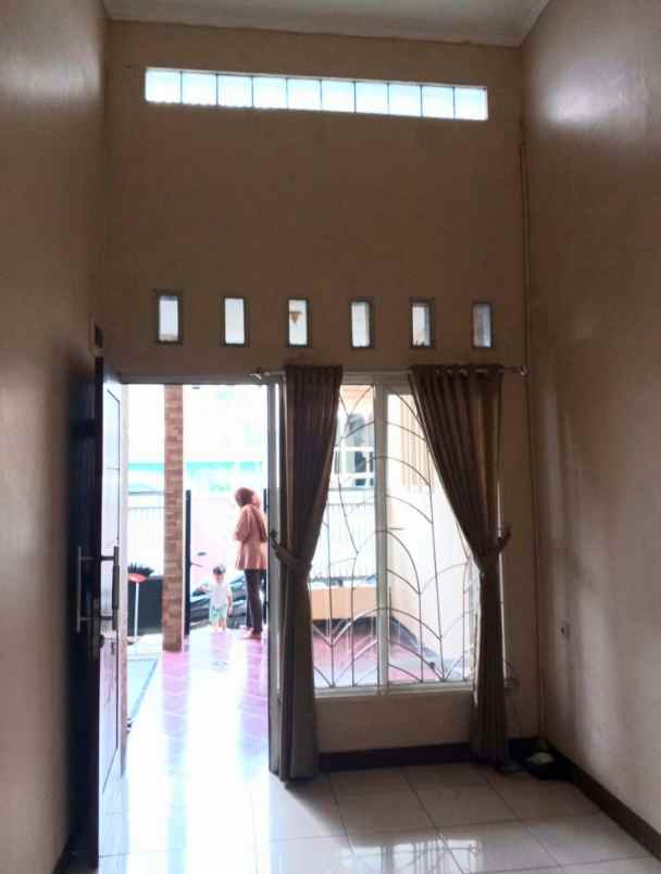 rumah bagus dalam cluster di jatibening bekasi