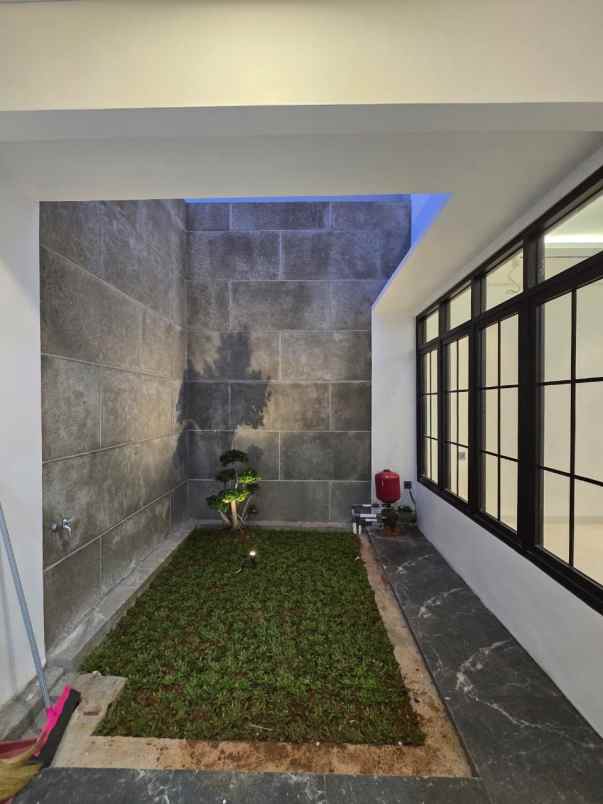 rumah baru dalam komplek di pondok bambu