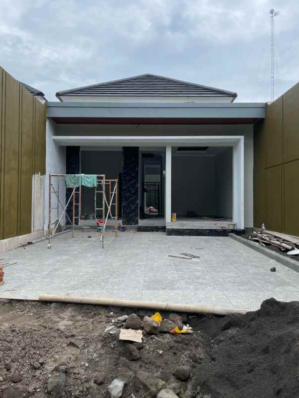 rumah baru modern dekat ringin purwomartani sleman