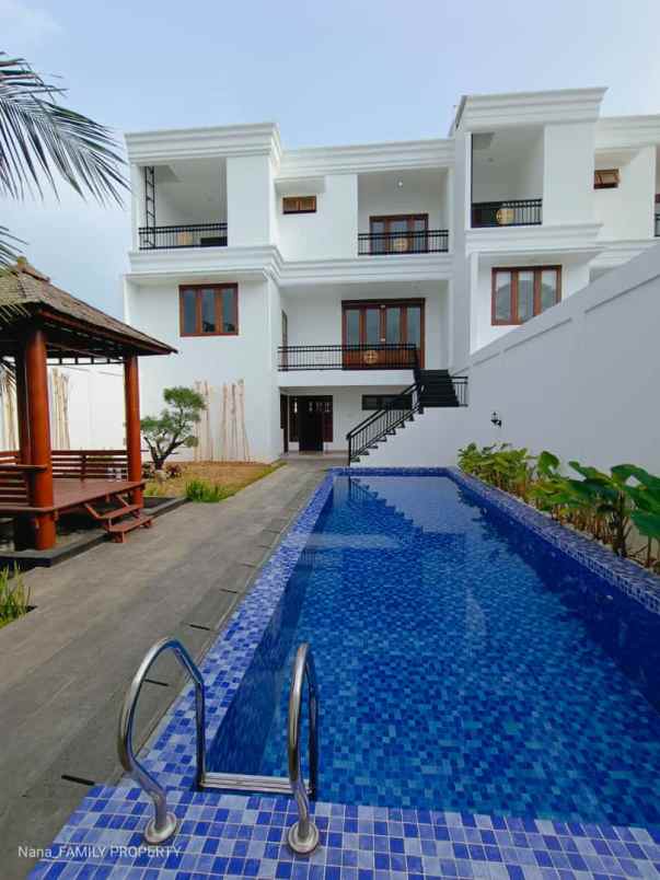rumah baru modern klasik 3lti with private pool