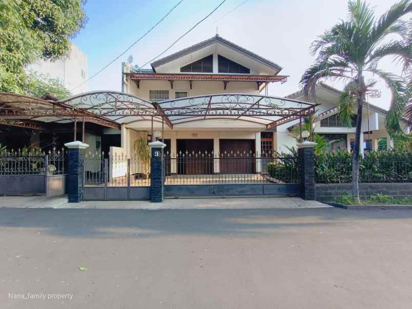 rumah besar siap huni di rempoa tangerang selatan