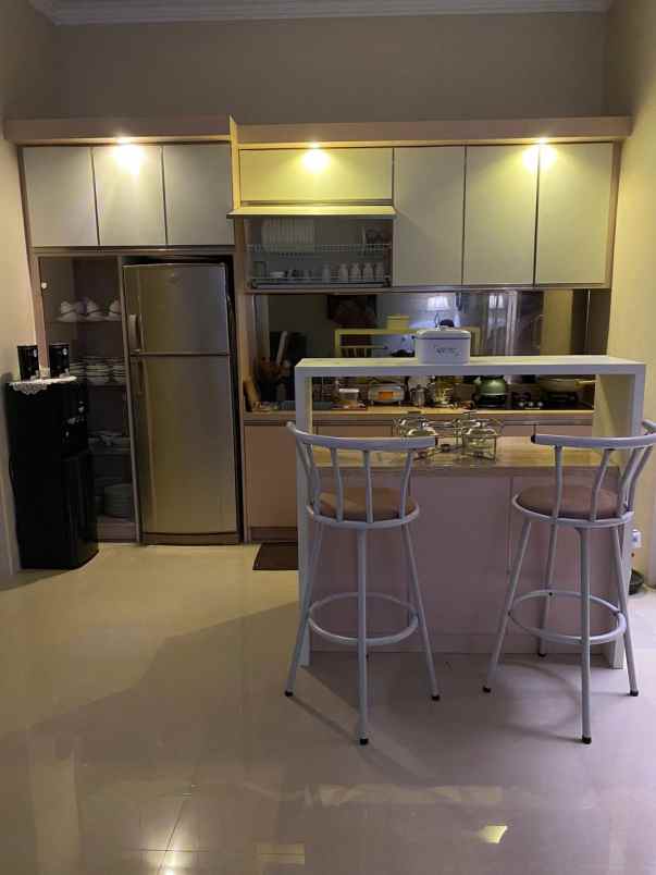 rumah bonus kost full isi di cisaranten kulon