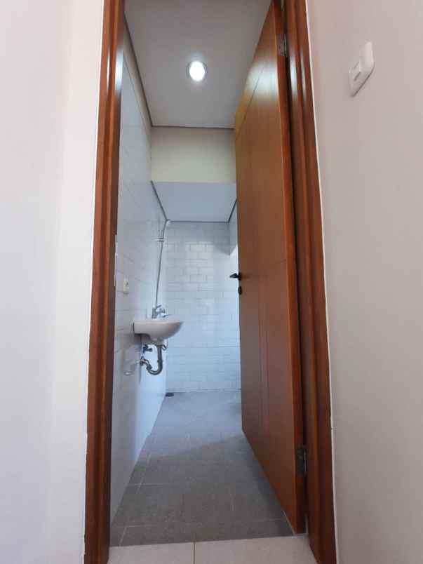 rumah cluster 800jt di sukahati cibinong bogor