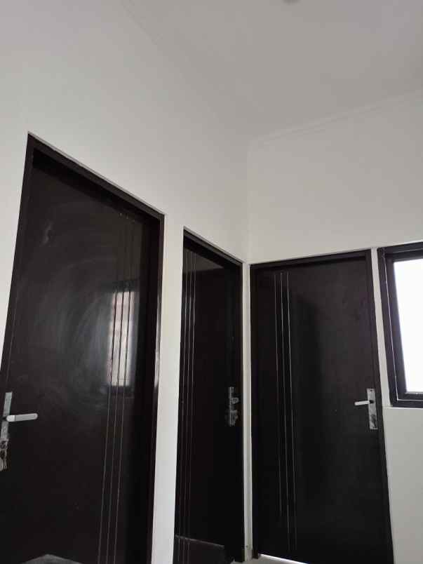 rumah cluster strategis 5menit ke tol cimanggis