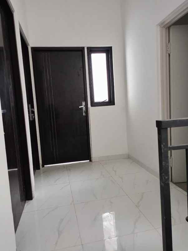 rumah cluster strategis 5menit ke tol cimanggis