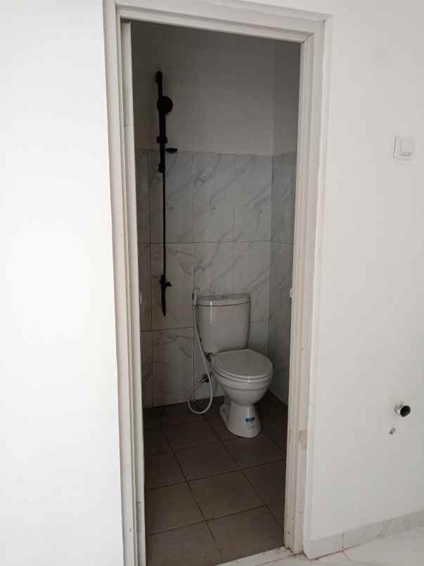 rumah cluster strategis 5menit ke tol cimanggis