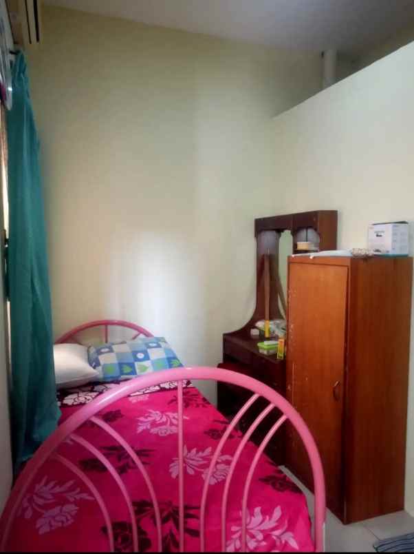 rumah dekat akses toll di kemang pratama 2 bekasi