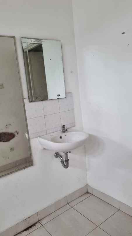 rumah di cluster taman sari harapan indah bekasi