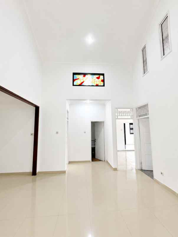 rumah dijual bintaro sektor 3 lt 176 cuma 2 8 m