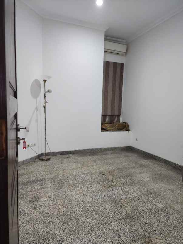 rumah disewakan di cilandak jakarta selatan