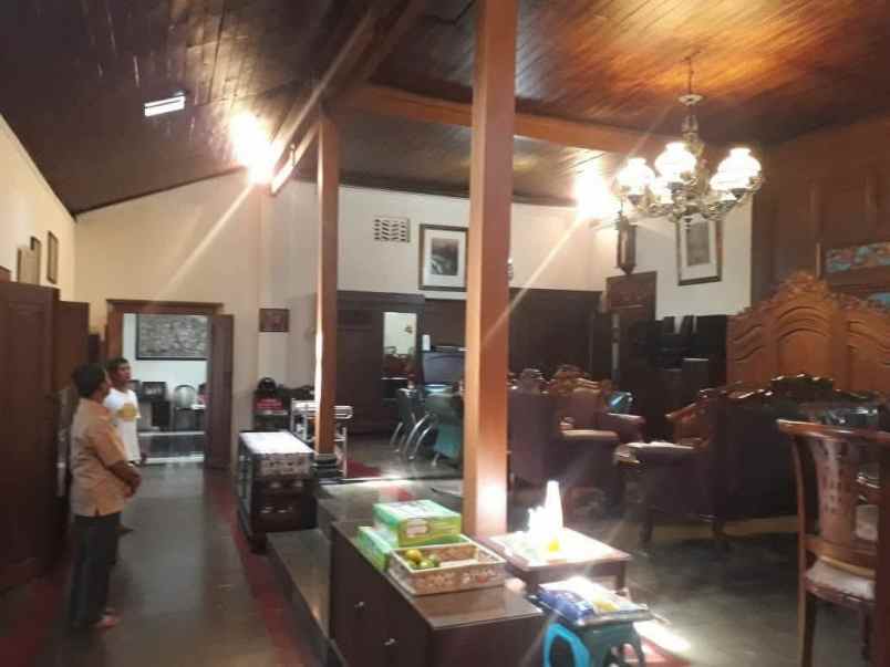 rumah etnik jawa lingkungan kraton yogyakarta shm imb