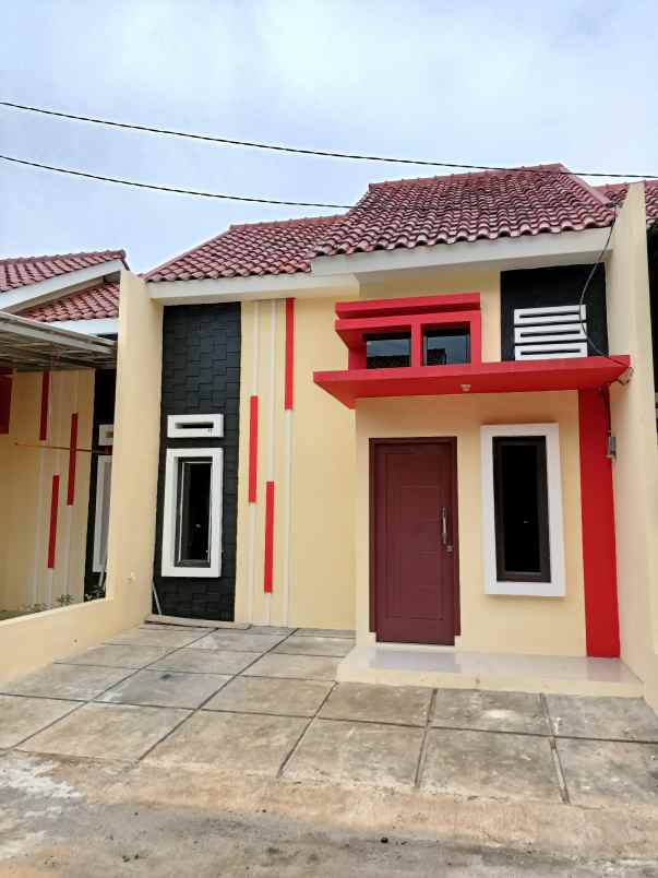 rumah jl raya pasirputih dekat