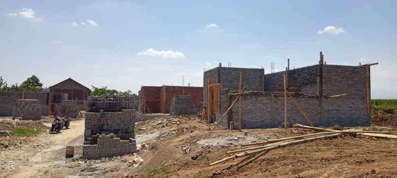 rumah jl sukamukti kec katapang